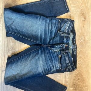 American Eagle Low Rise Denim Jeggings size 6
